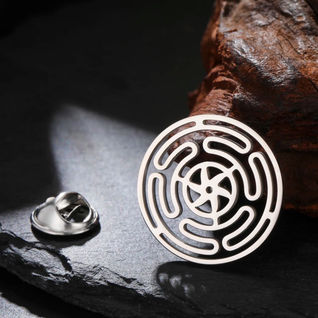 เข็มกลัดล้อเฮคาเต้จากสกายริม ส - Vintage Fashion Wheel บทวิจารณ์และราคา