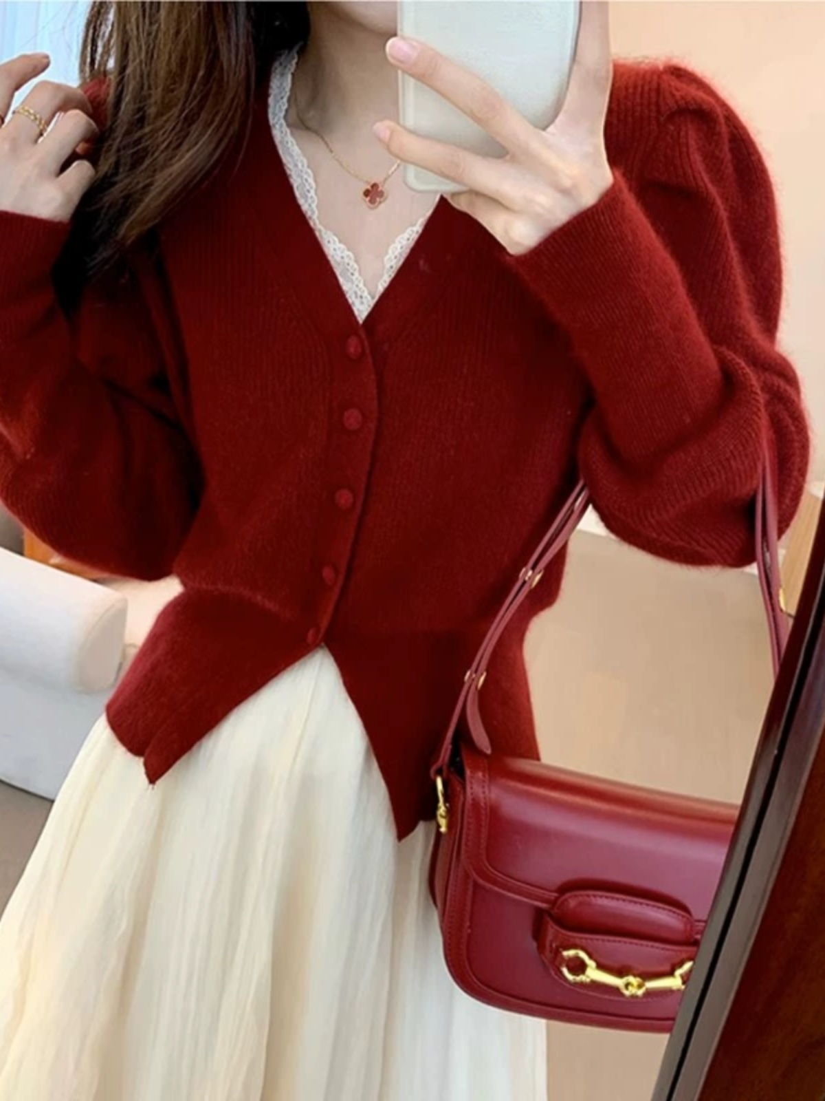 เสื้อโค้ทไหมพรมคอวีสีแดง แฟชั่ - Vintage Fashion Years บทวิจารณ์และราคา